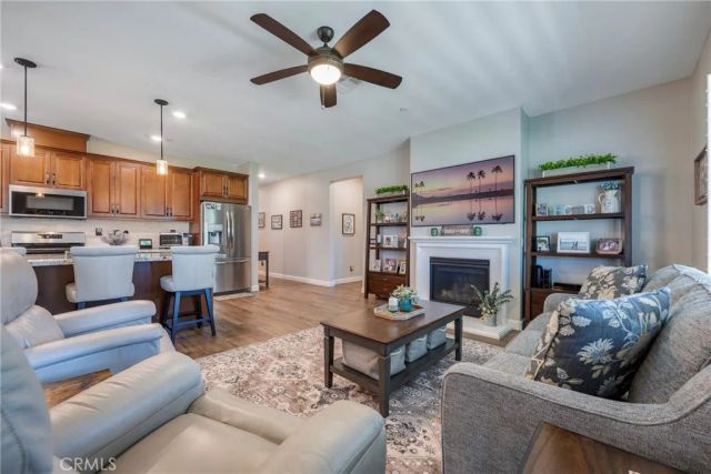 1476 Wicklow, Redlands, CA 92374