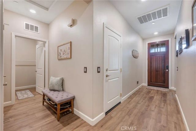 1476 Wicklow, Redlands, CA 92374