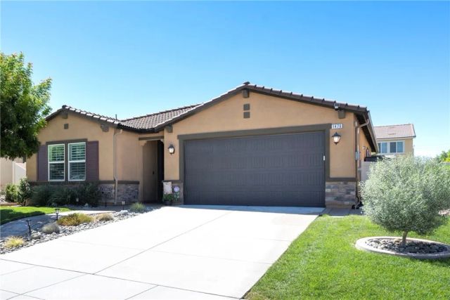 1476 Wicklow, Redlands, CA 92374