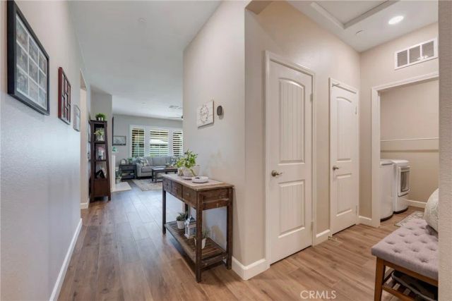 1476 Wicklow, Redlands, CA 92374