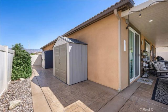 1476 Wicklow, Redlands, CA 92374