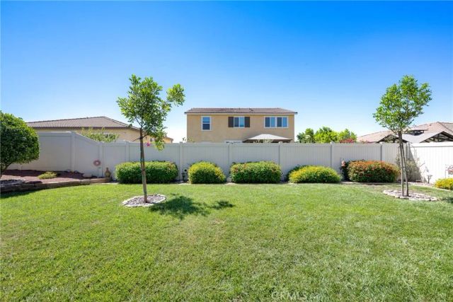 1476 Wicklow, Redlands, CA 92374