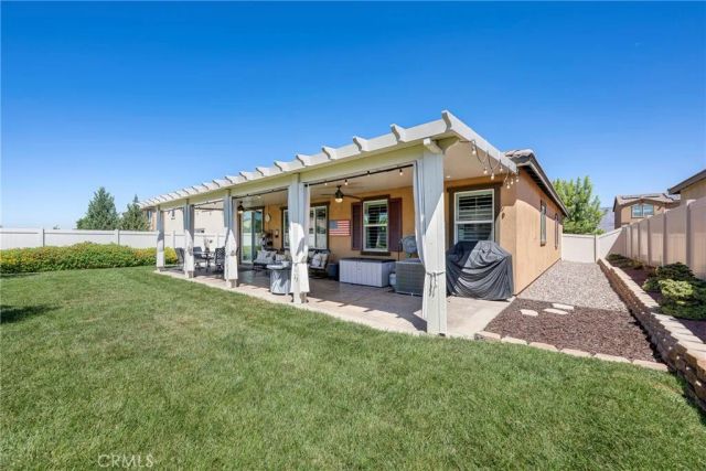 1476 Wicklow, Redlands, CA 92374