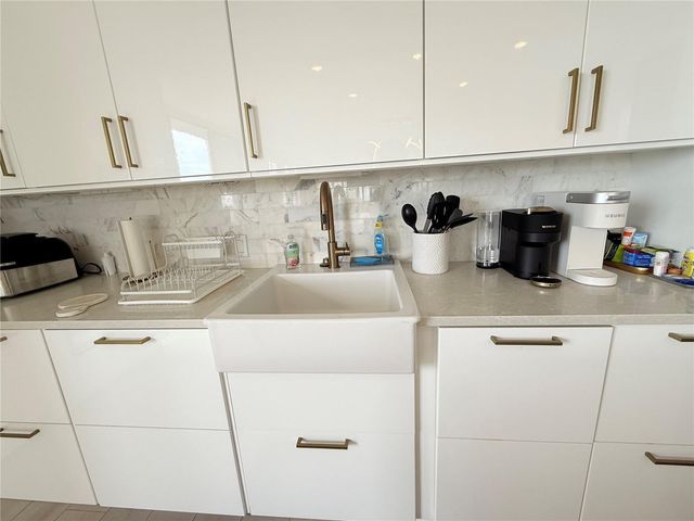 3301 BAYSHORE BOULEVARD 1001E, Tampa, FL 33629
