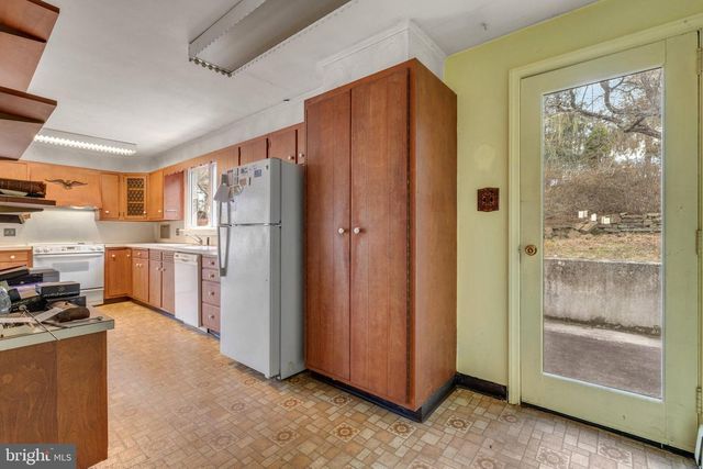 558 CAMP WAWA RD, Lederach, PA 19450