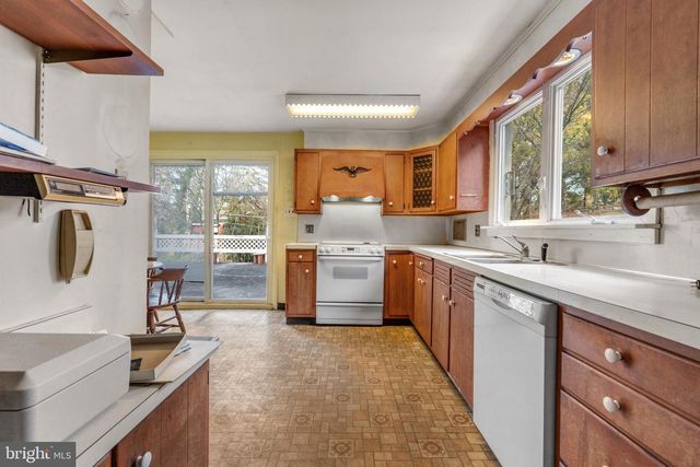 558 CAMP WAWA RD, Lederach, PA 19450