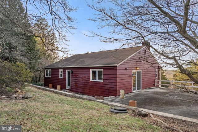 558 CAMP WAWA RD, Lederach, PA 19450