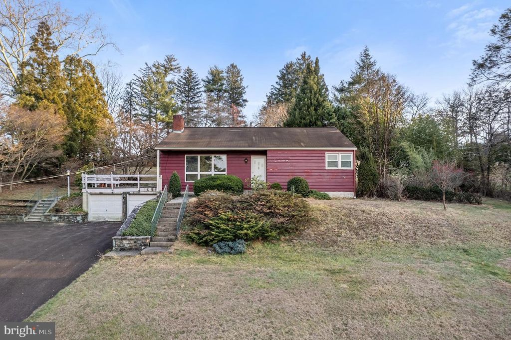 558 CAMP WAWA RD, Lederach, PA 19450