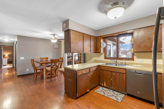 426 Ash Street, Fredericksburg, IA 50630