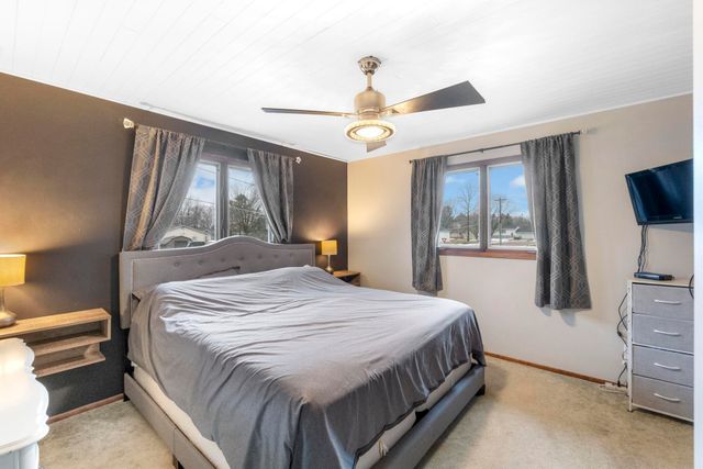 426 Ash Street, Fredericksburg, IA 50630