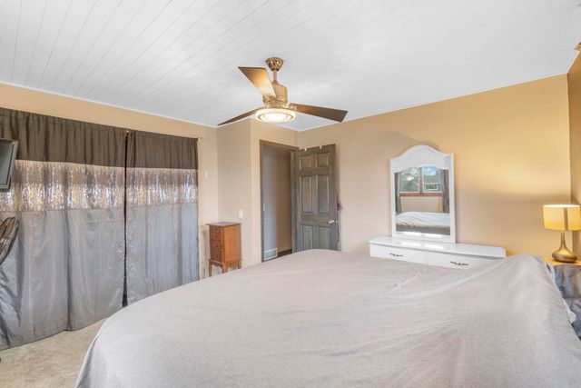 426 Ash Street, Fredericksburg, IA 50630