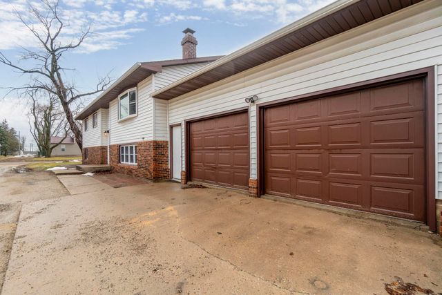 426 Ash Street, Fredericksburg, IA 50630