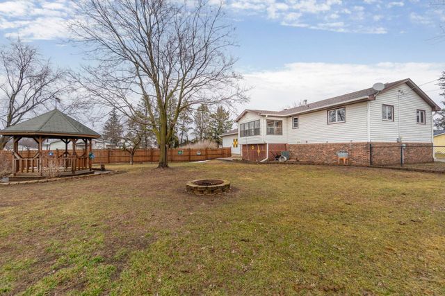 426 Ash Street, Fredericksburg, IA 50630