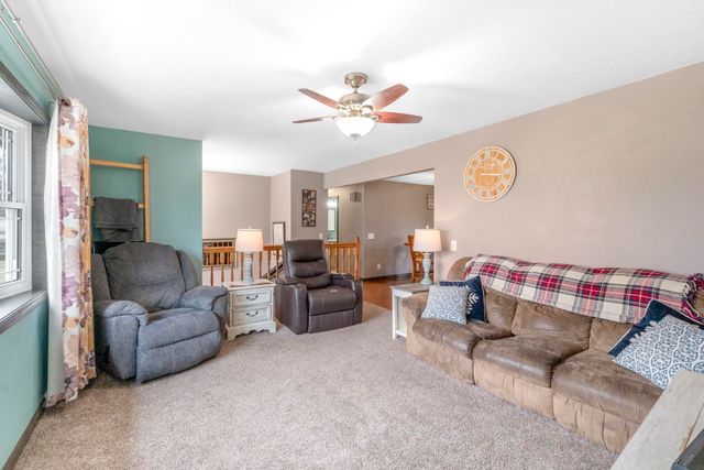 426 Ash Street, Fredericksburg, IA 50630