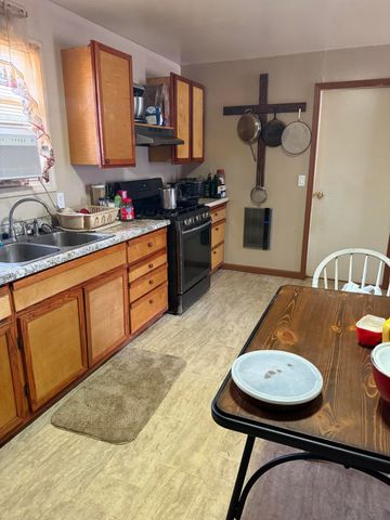 39 S Lakeview Lane, Galena, MO 65656