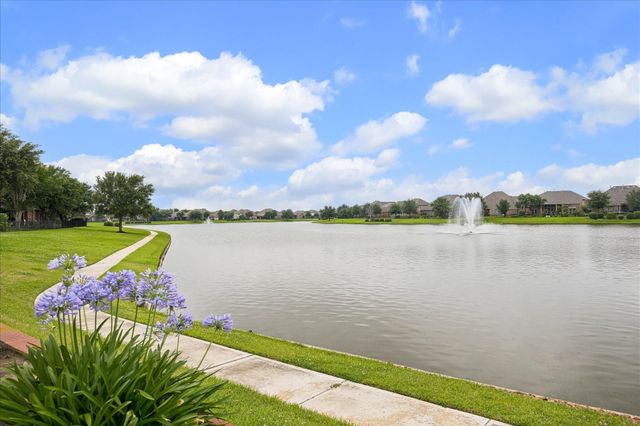 19935 Caraway Ridge Drive, Cypress, TX 77433