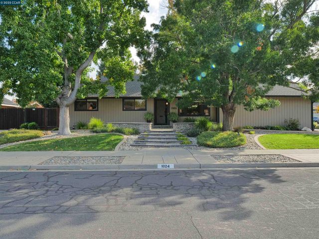 1024 Bermuda Drive, Concord, CA 94518
