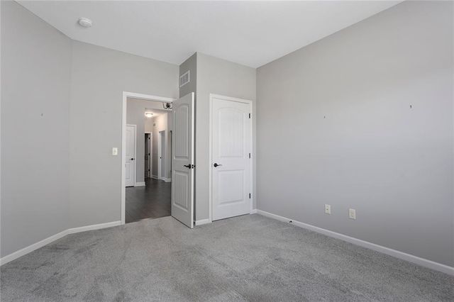 10823 N Corrington Avenue, Kansas City, MO 64156