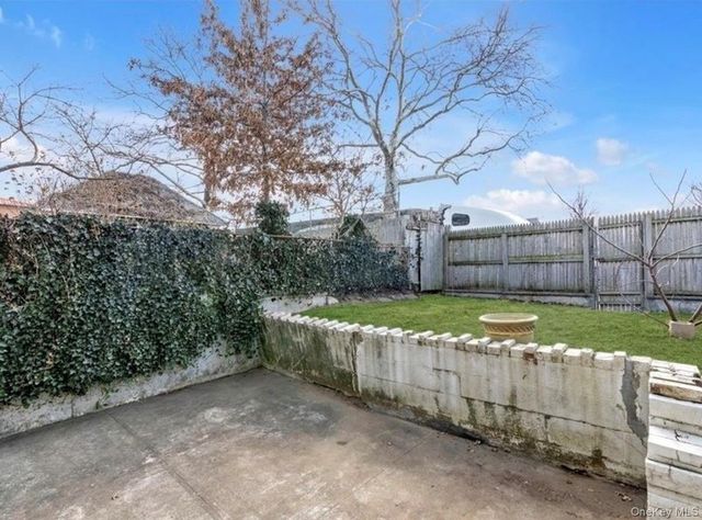 132-20 60th Avenue, Flushing, NY 11355