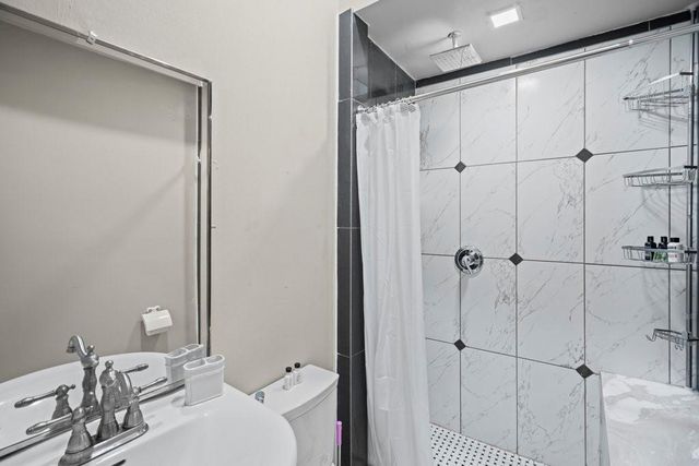 4106 Winnie Street, Galveston, TX 77550