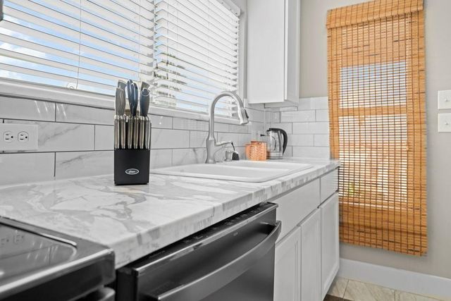 4106 Winnie Street, Galveston, TX 77550