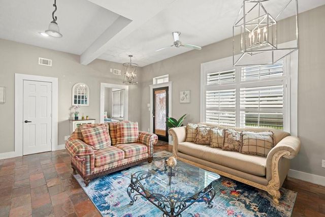 4106 Winnie Street, Galveston, TX 77550