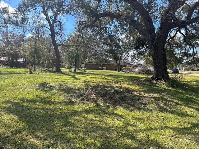 0 Spencer, Jones Creek, TX 77541