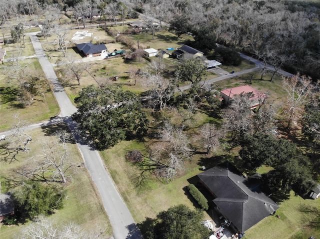 0 Spencer, Jones Creek, TX 77541