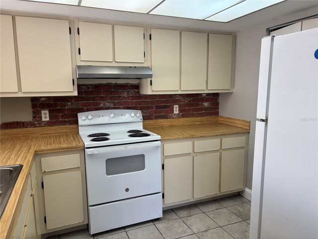 2524 LAKEWAY BRANCH DRIVE 3208, Orlando, FL 32839