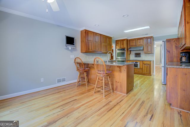 1030 Lake Haynes Drive NE, Conyers, GA 30012