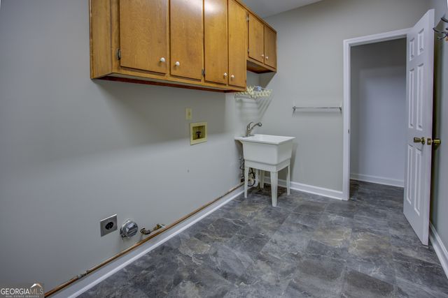 1030 Lake Haynes Drive NE, Conyers, GA 30012