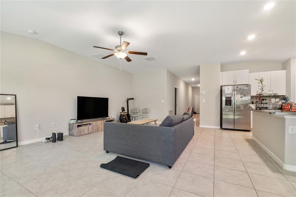 Image 11 of property listing at 4726 WILD SENNA BOULEVARD, Tampa, FL 33619