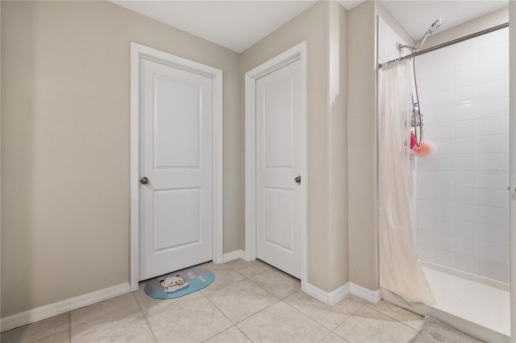 Image 14 of property listing at 4726 WILD SENNA BOULEVARD, Tampa, FL 33619
