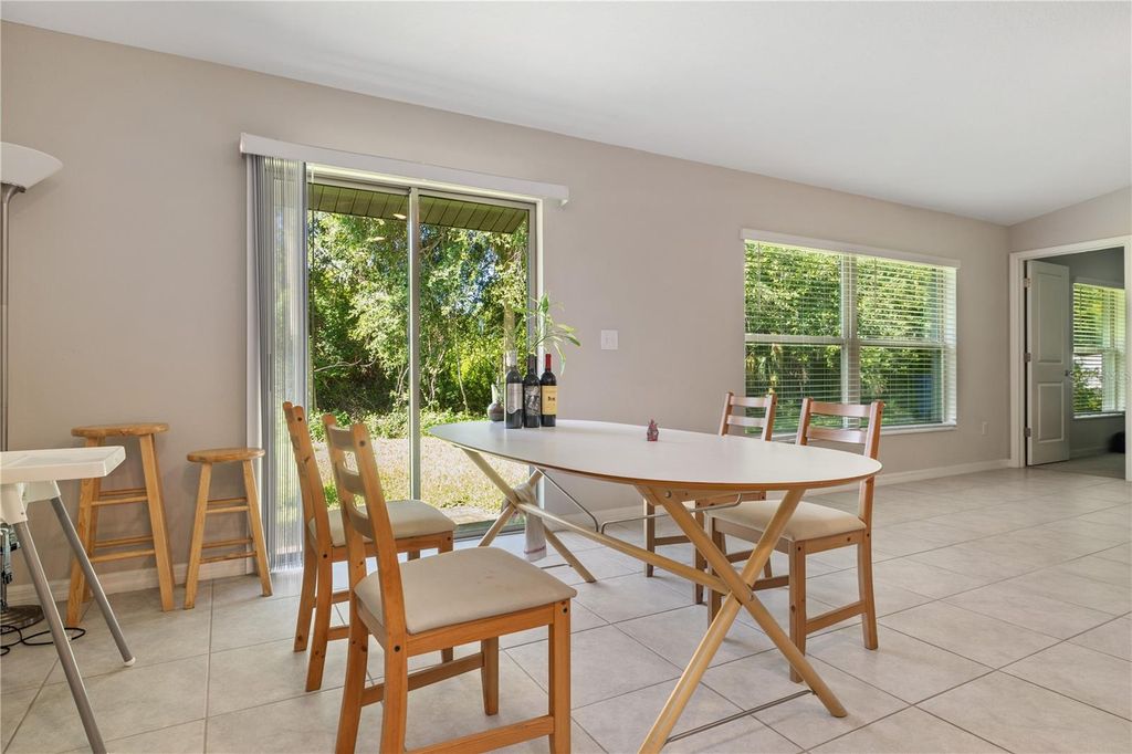 Image 9 of property listing at 4726 WILD SENNA BOULEVARD, Tampa, FL 33619