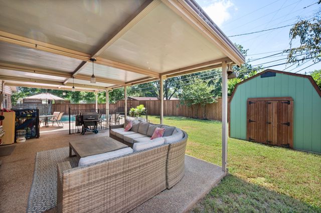 6736 Corona Drive, North Richland Hills, TX 76180