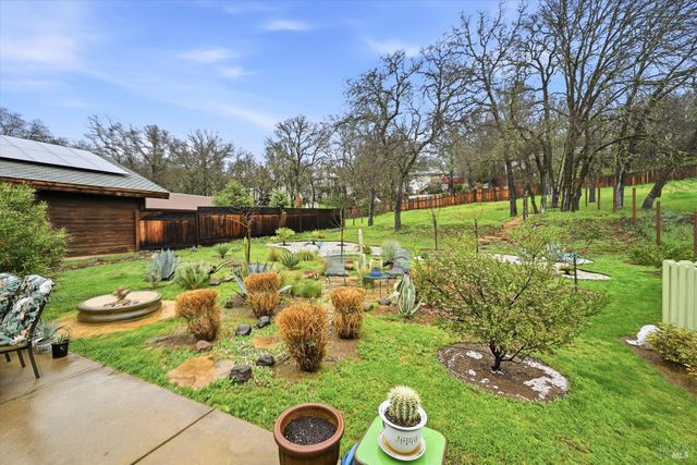 19072 Hidden Valley Rd, Hidden Valley Lake, CA 95467