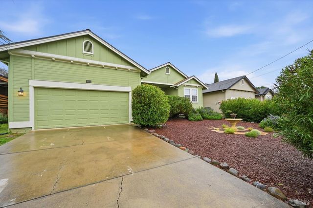 19072 Hidden Valley Rd, Hidden Valley Lake, CA 95467