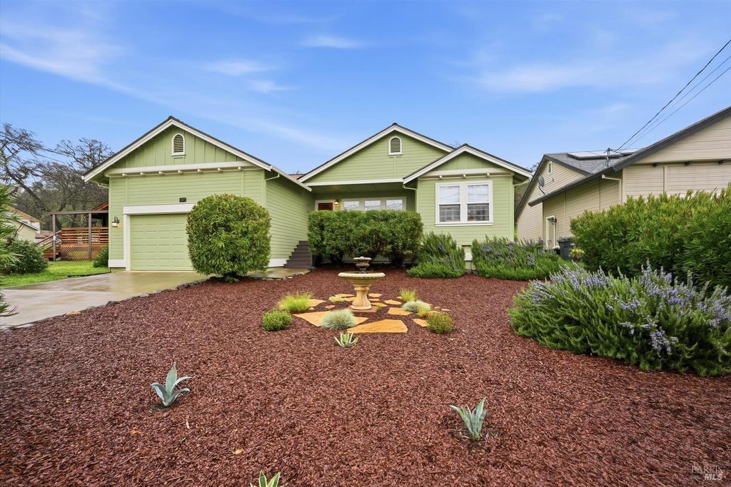 19072 Hidden Valley Rd, Hidden Valley Lake, CA 95467