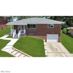 156 Pembroke Road, Steubenville, OH 43953