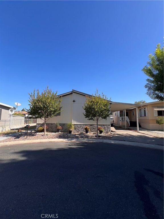 27361 Sierra Hwy 37, Canyon Country, CA 91351 — photo 2