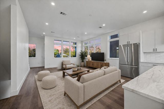 4101 Menchaca RD 104, Austin, TX 78704