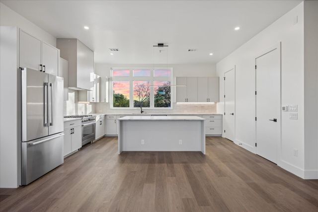 4101 Menchaca RD 104, Austin, TX 78704