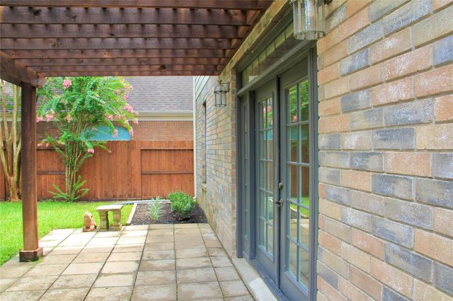 11210 Chestnut Woods Trail, Houston, TX 77065