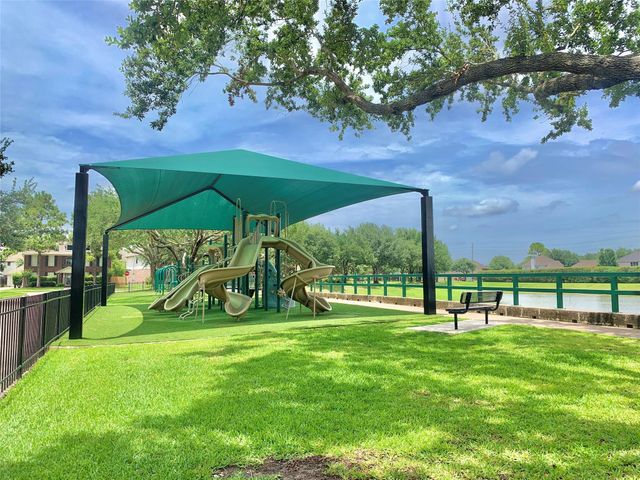 11210 Chestnut Woods Trail, Houston, TX 77065