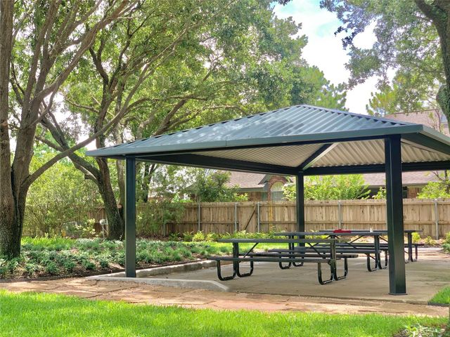 11210 Chestnut Woods Trail, Houston, TX 77065