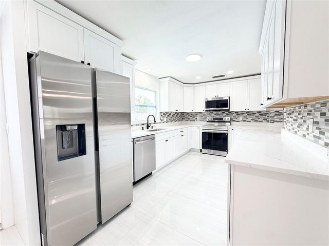 2078 ALLEGHENY COURT, Orlando, FL 32818