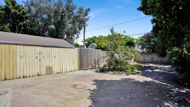 1226 W North, Anaheim, CA 92801