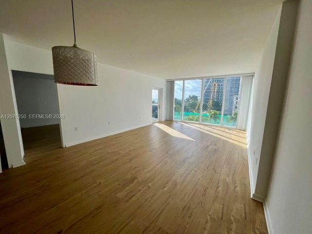 10275 Collins Avenue 415, Bal Harbour, FL 33154