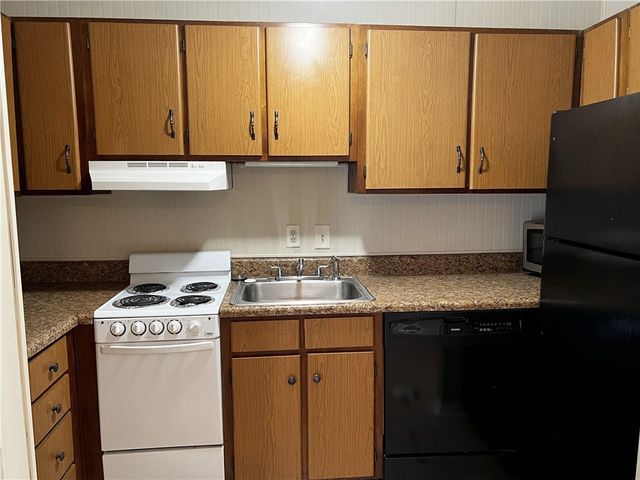 1500 Demere Road C1, St Simons Island, GA 31522