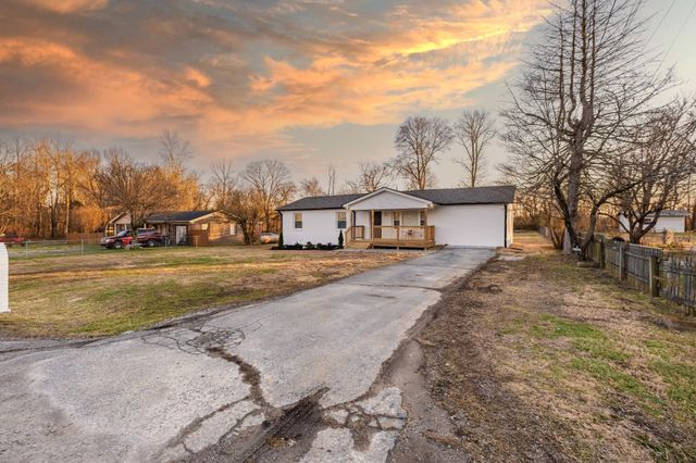 385 Limbo Drive, Hillsboro, TN 37342